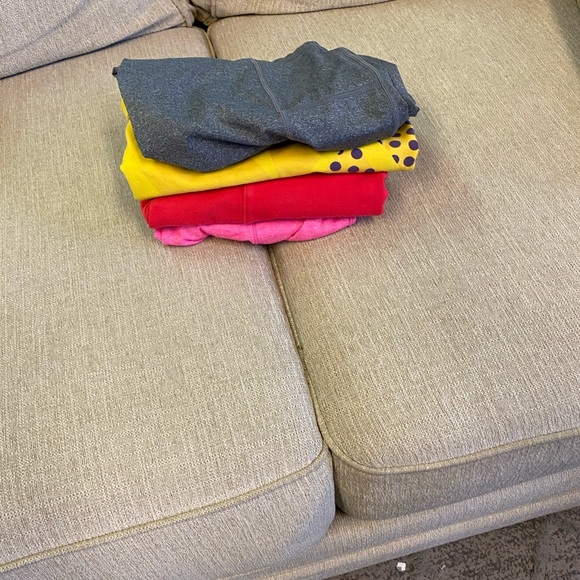 Athletic bundle - Picture 2 of 6